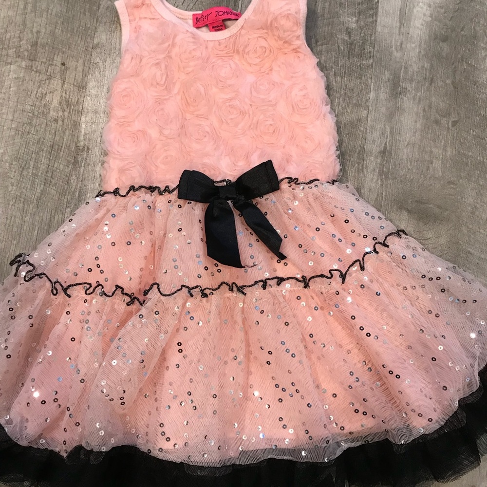 Pink / black gorgeous Betsey Johnson dress!